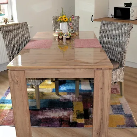 Neue Moderne Ferienwohnung, Separater Eingang, Seenaehe דירה