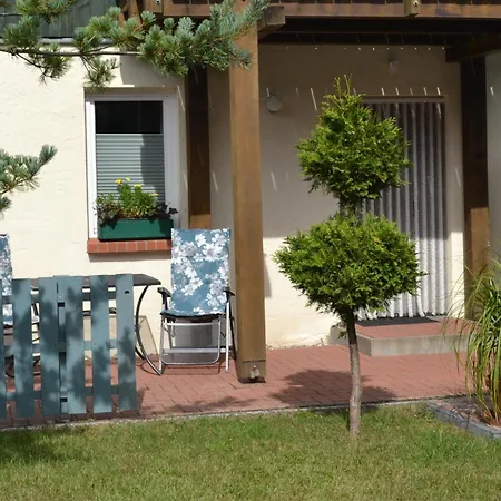 Neue Moderne Ferienwohnung, Separater Eingang, Seenaehe Appartement